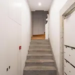 Lovelystay - Allderman - Almada 1º T Apartamento Porto