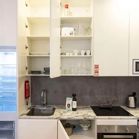 아파트 Lovelystay - Allderman - Almada 1º T