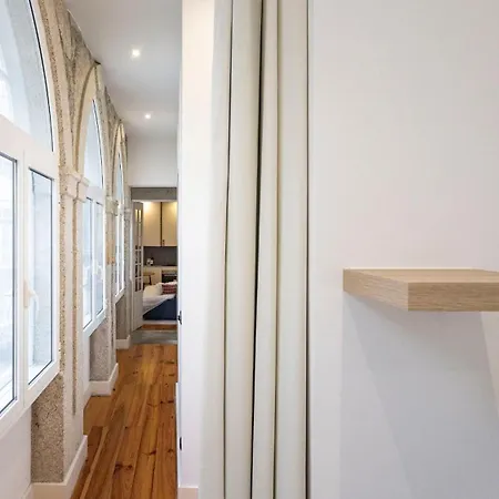 Lovelystay - Allderman - Almada 1º T Apartment *