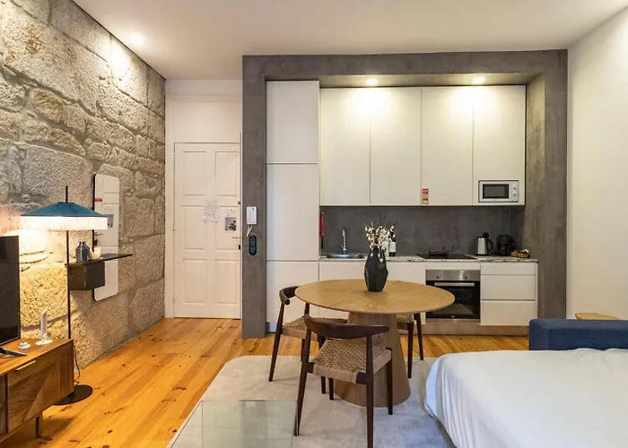 Lovelystay - Allderman - Almada 1º T Apartment *