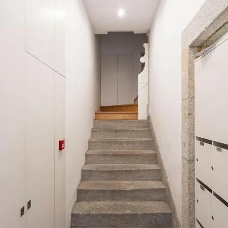 Lovelystay - Allderman - Almada 1º T Appartamento Oporto